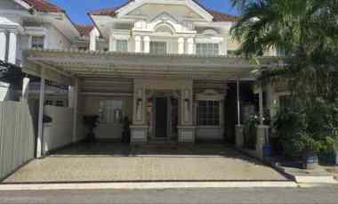 rumah pakuwon city strategis siap huni hadap utara