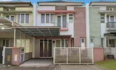 rumah pakuwon city surabaya 2 lantai row jalan 3 mobil