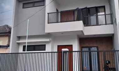 Rumah Permata Safira Hadap Utara