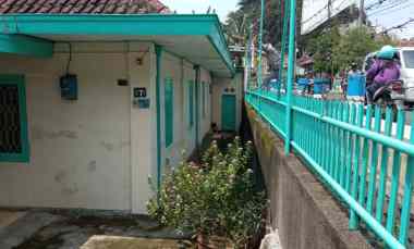 Rumah Pinggir Jalan Raya Dijual Cepat