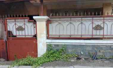 Rumah Ploso Hadap Barat Row 3 mobil