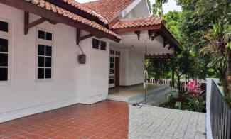 Rumah Posisi Hook di Komplek Bogor Baru