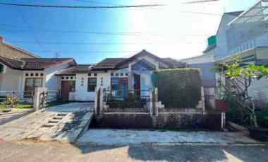 rumah puri cipageran lingkungan nyaman row jalan besar