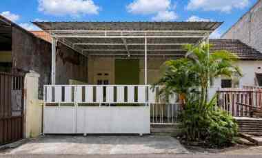 rumah puri indah pandugo siap huni carport