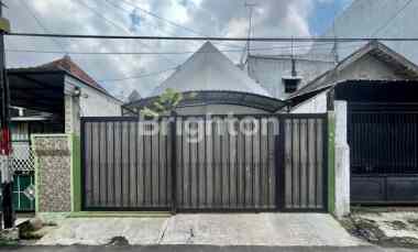 rumah rangkah terawat dekat raya kapas krampung