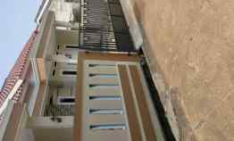 gambar rumah rangkapan jaya depok