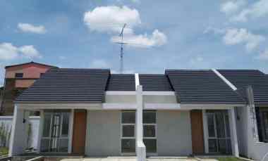rumah ready strateis di komplek semara regency