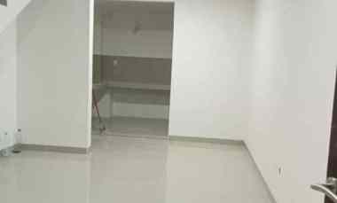 rumah renov minimalis di taman palem lestari