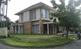 Rumah Modern Lux Royal Residence Crown Hill Surabaya
