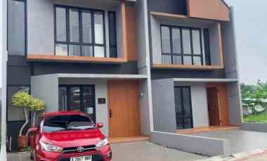 rumah scandinavian dekat binus school bsd jelupang