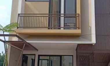 rumah scandinavian di kota jakarta timur