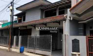 rumah second 2 lantai dekat tol kukusan