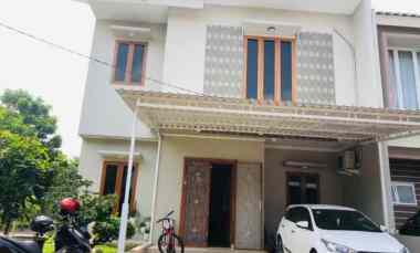 rumah second 2 lantai di mampang depok