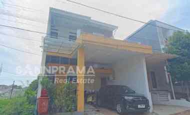rumah second 2 lantai strategis bebas banjir