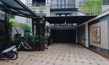 rumah second bagus dekat ke permata hijau jaksel