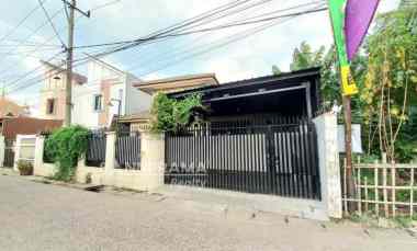rumah second mewah luas asri di depok
