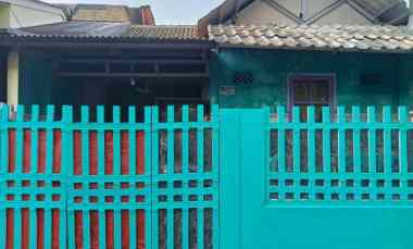 gambar rumah second siap huni di bumi sawangan indah 2 depok