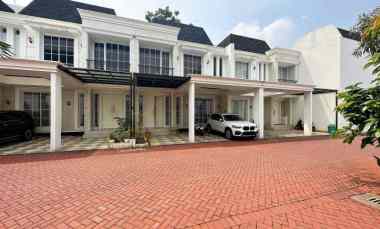 Rumah Second Siaphuni di Bambu Apus Jakarta Timur