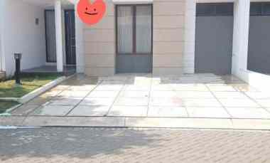 rumah second strategis di citra lake sawangan depok