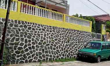 rumah second tanah luas di perum depok utara