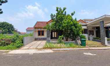 Rumah Second Tanah Luas di Telaga Golf Sawangan