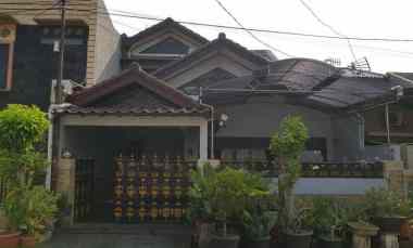 rumah second terawat di depok 2 tengah di sukmajaya