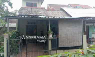 rumah seken dalam perumahan nuri bintaro ash