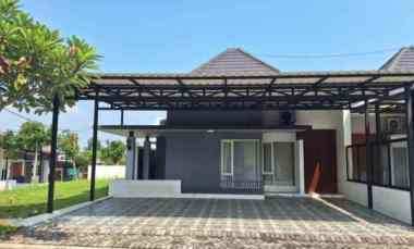 rumah shm asri hook dekat taman bsb village semarang