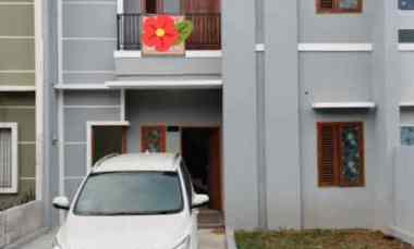 rumah siap huni 2 lantai dalam perumahan depok