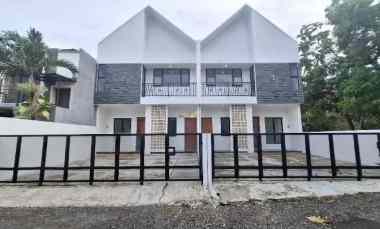 rumah siap huni 2 lantai dekat ke exit tol maguwoharjo