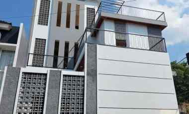 Rumah Siap Huni 2 Lantai dekat Museum Angkut