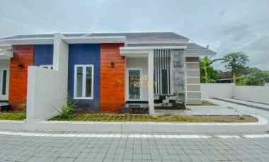 rumah siap huni 5 menit ke pasar prambanan di kalasan