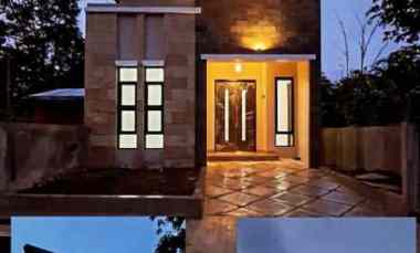 rumah siap huni 8 menit ke kampus uii di ngaglik