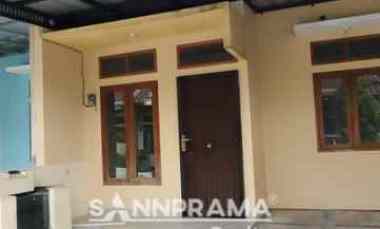 Rumah Siap Huni dalam Cluster di Cagar Alam Depok