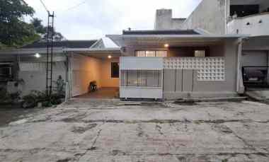 rumah siap huni dalam perumahan di dekat condong catur