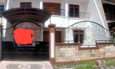 rumah siap huni dekat galaxy mall dan pakuwon city