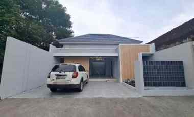 rumah siap huni desain modern 10 menit ke kampus upn