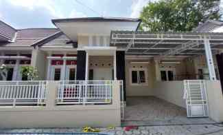 Rumah Siap Huni Desain Modern dekat Pasar Prambanan