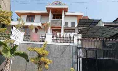 rumah siap huni di komplek setra duta bandung utara