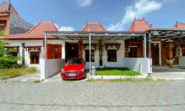 rumah siap huni lokasi dekat candi prambanan