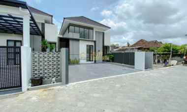 rumah siap huni terbaik di ngaglik open space