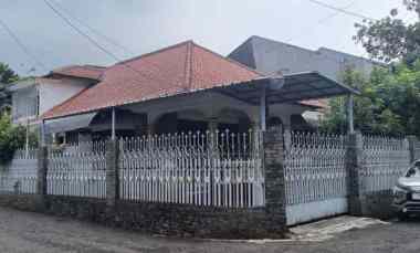 rumah situsari wetan no 34 buahbatu bandung