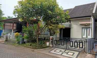 Rumah Strategis dekat Kuliner dan Kampus di Suhat