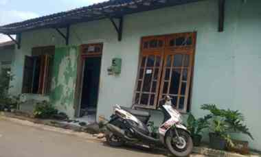 rumah strategis dekat pasar