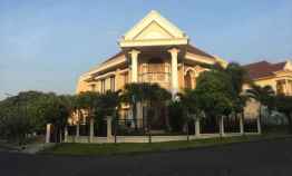 Rumah Mewah Megah Kawasan Perumahan Elite Istana Dieng Kota Malang