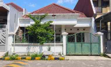 Rumah Sutorejo Selatan Butuh Renovasi