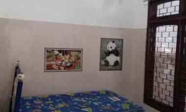 rumah sutorejo tengah hadap selatan