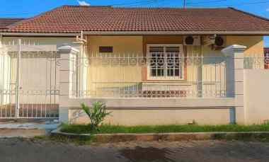 rumah sutorejo tengah strategis row 2 5 mobil