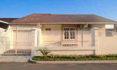 Rumah Sutorejo Tengah STRATEGIS, ROW 2.5 Mobil