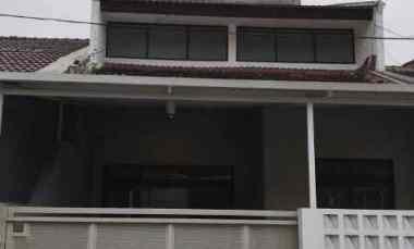 Rumah Taman Holis Indah 1 dekat Cibolerang, Tki Bandung